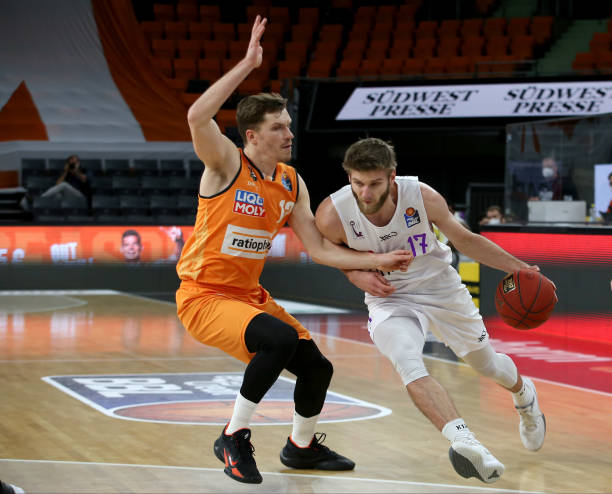 基曾在比赛 基曾在比赛