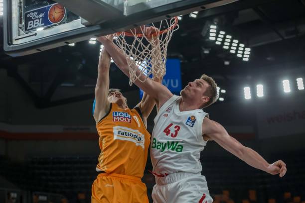 更被誉为意 更被誉为意